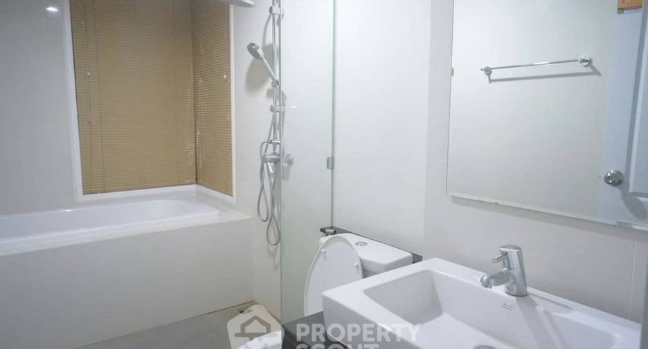 Condo en venta de 2 habitaciones en Si Racha, Chonburi