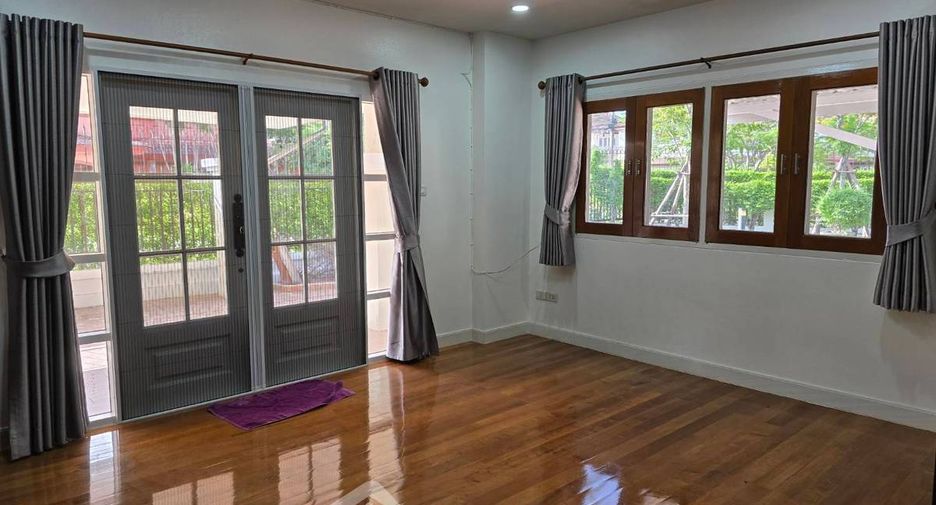 For sale 4 bedrooms house in Nong Chok, Bangkok