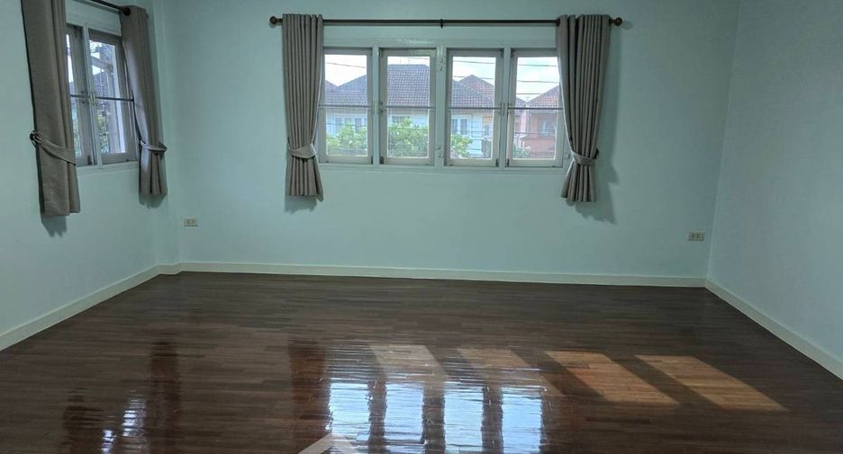 For sale 4 bedrooms house in Nong Chok, Bangkok