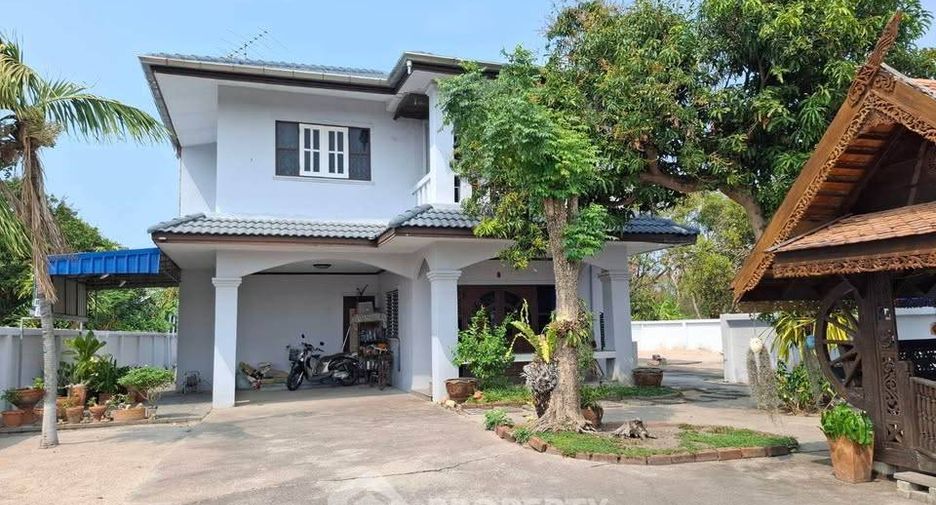 Продажа 4 спальни дом в Mueang Chon Buri, Чонбури