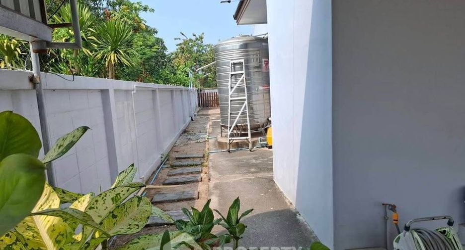 Продажа 4 спальни дом в Mueang Chon Buri, Чонбури