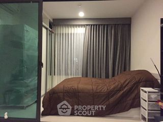À vendre 1 chambre condo à Yan Nawa, Bangkok