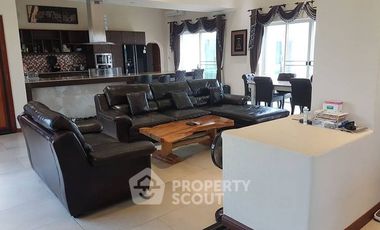 For sale 5 bedrooms house in East Pattaya, Pattaya