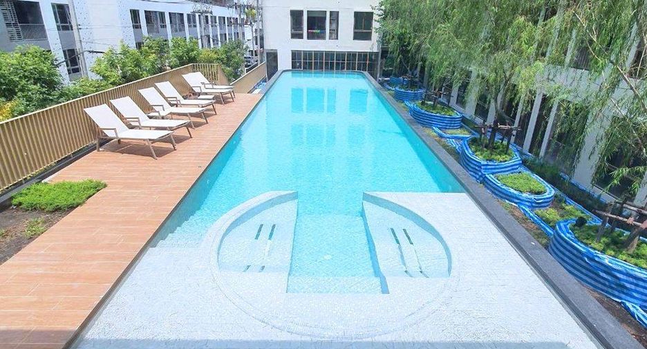 For sale 2 ベッドルーム condo in Watthana, Bangkok