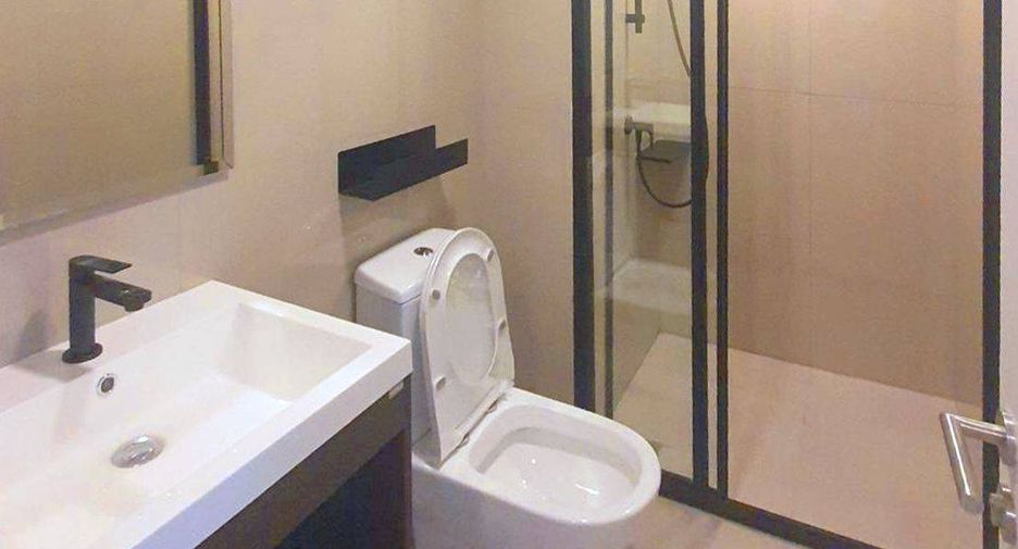 For sale 2 ベッドルーム condo in Watthana, Bangkok
