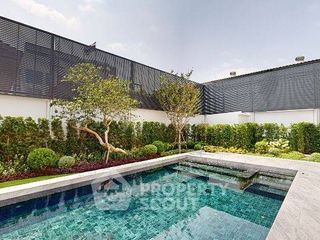 Haus zum Kauf mit 5 Zimmer in Bang Khen, Bangkok