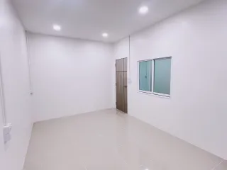 For sale 2 bedrooms townhouse in Don Mueang, Bangkok