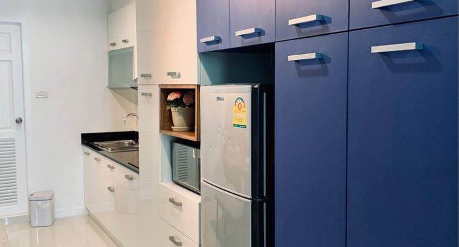For sale 2 bedrooms condo in Watthana, Bangkok
