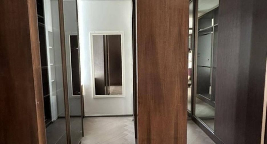 À vendre 2 chambres condo à Pathum Wan, Bangkok