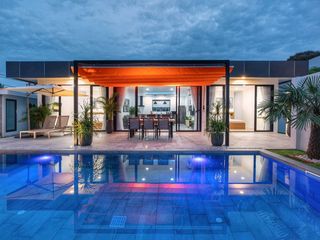 ขาย 2 ห้องนอน วิลล่า ใน เมืองภูเก็ต, ภูเก็ต