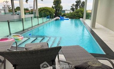 À louer et à vendre 10 chambres villa à East Pattaya, Pattaya