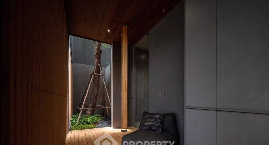 For rent and for sale 4 bedrooms villa in Don Mueang, Bangkok