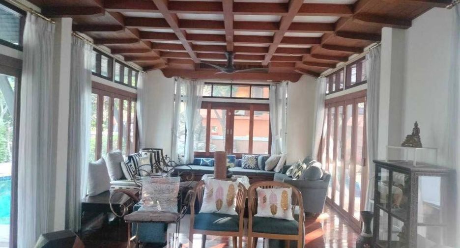 For rent and for sale 4 bedrooms house in Sattahip, Chonburi