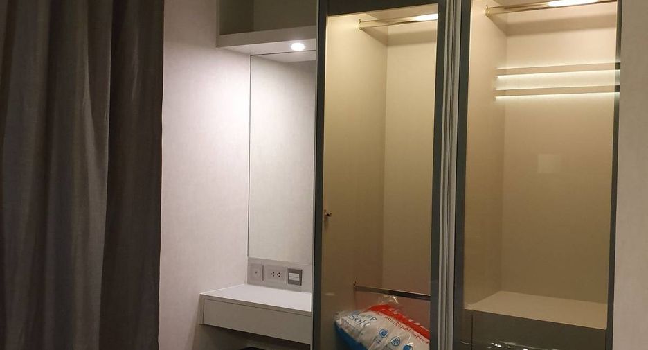 For sale 2 bedrooms condo in Bang Rak, Bangkok