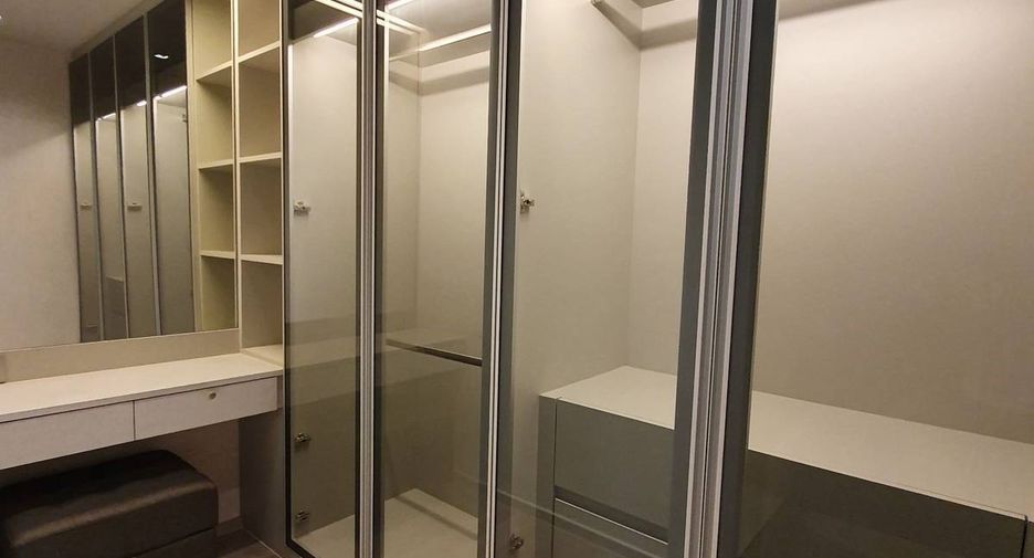 For sale 2 bedrooms condo in Bang Rak, Bangkok