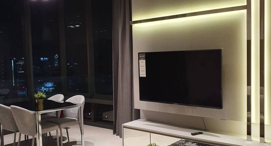 For sale 2 bedrooms condo in Bang Rak, Bangkok