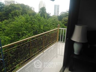 Reihenhaus zur Miete und zum Kauf mit 5 Zimmer in Bang Lamung, Chonburi