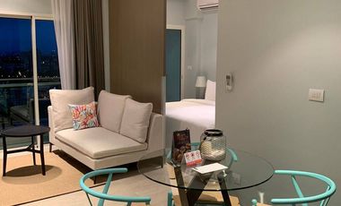 Condo en alquiler y en venta de 2 habitaciones en Jomtien, Pattaya