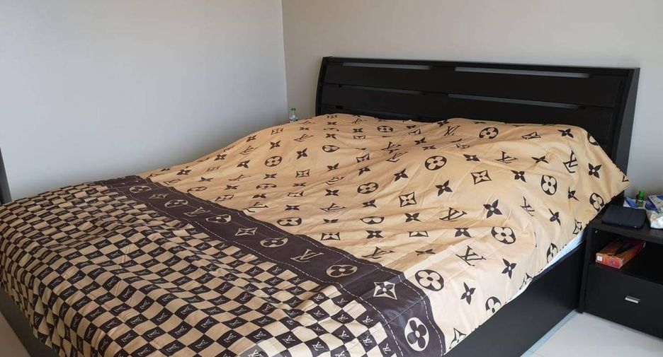 For rent and for sale 1 bed condo in Watthana, Bangkok