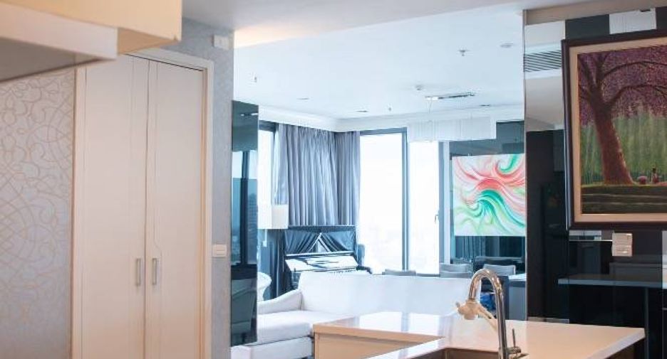 For rent and for sale 3 bedrooms condo in Pathum Wan, Bangkok