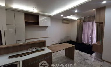 出租 和 出售 2 卧室 公寓 在 Phaya Thai, 曼谷
