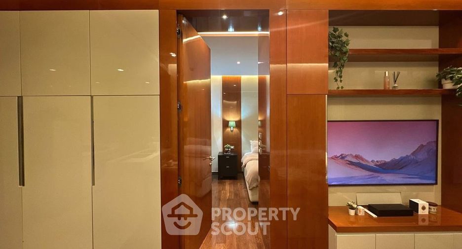 For sale 1 Beds condo in Khlong Toei, Bangkok