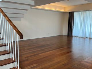 For sale 3 bedrooms condo in Yan Nawa, Bangkok