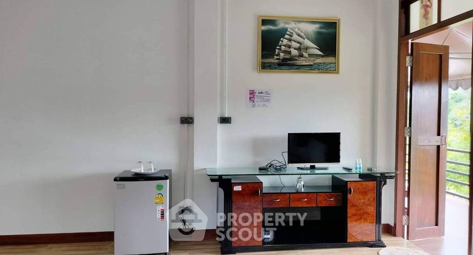 For rent and for sale 4 bedrooms house in Si Racha, Chonburi