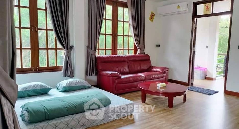 For rent and for sale 4 bedrooms house in Si Racha, Chonburi