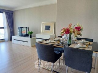 For rent and for sale 2 bedrooms condo in Watthana, Bangkok