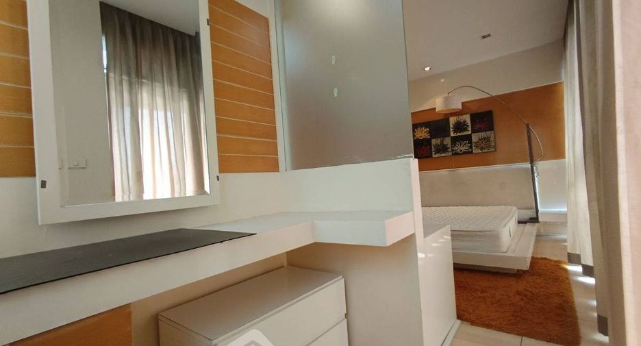 Wohnung zum Kauf mit 2 Zimmer in Sathon, Bangkok