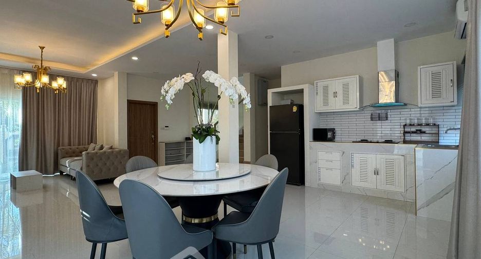 Haus zum Kauf mit 4 Zimmer in Huay Yai, Pattaya