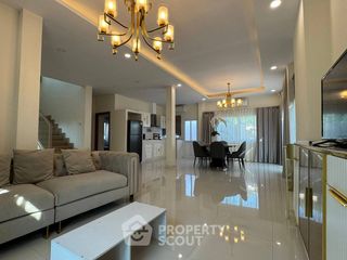 出售 4 卧室 独立屋 在 Bang Lamung, Chon Buri