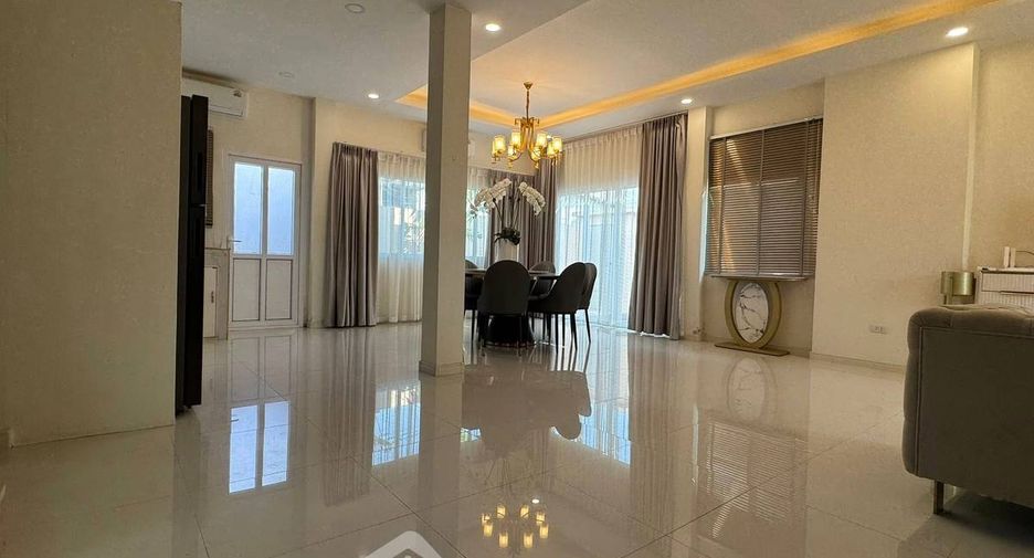 Haus zum Kauf mit 4 Zimmer in Huay Yai, Pattaya