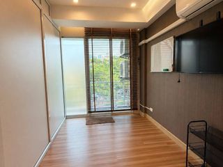For sale 5 bedrooms condo in Yan Nawa, Bangkok