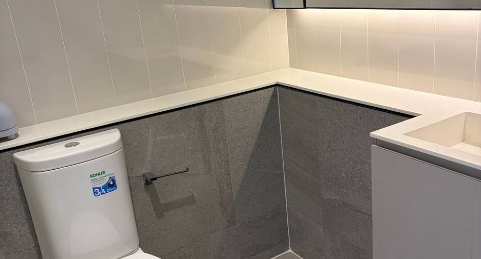 For sale 1 bed condo in Phaya Thai, Bangkok