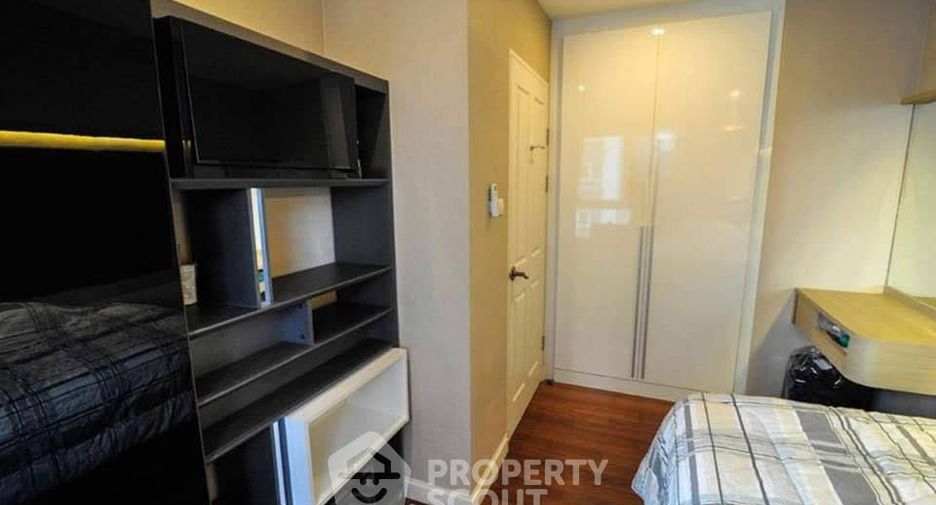 For sale 2 bedrooms condo in Huai Khwang, Bangkok