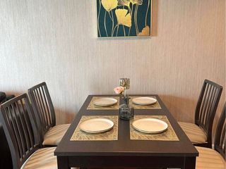 À vendre 2 chambres condo à Huai Khwang, Bangkok