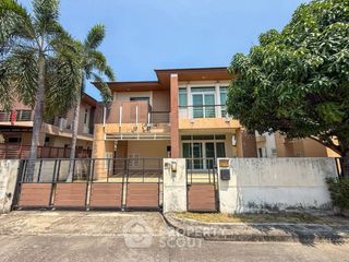 Haus zum Kauf mit 3 Zimmer in Si Racha, Chonburi