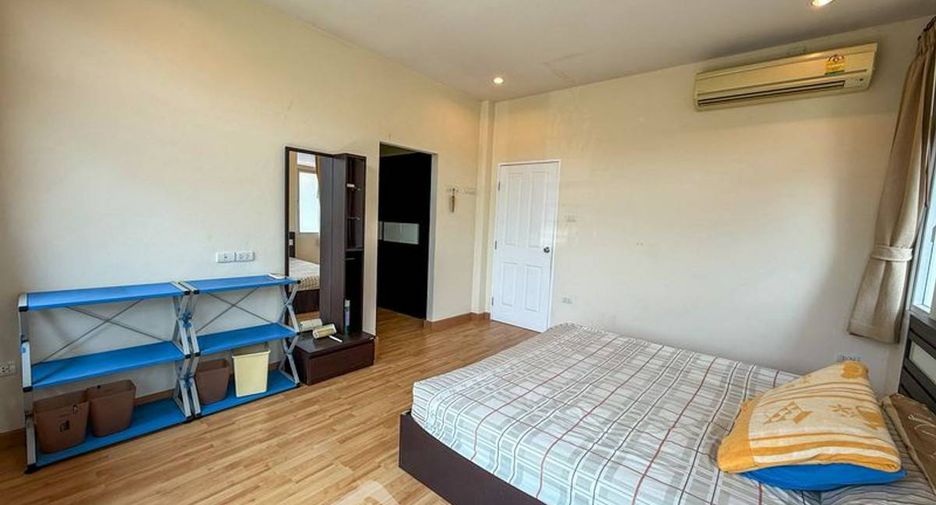 Haus zum Kauf mit 3 Zimmer in Si Racha, Chonburi