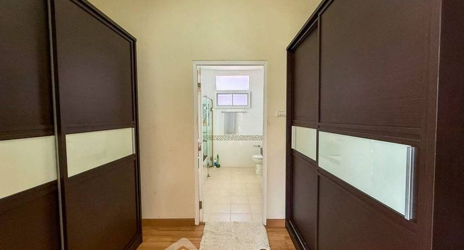 Haus zum Kauf mit 3 Zimmer in Si Racha, Chonburi