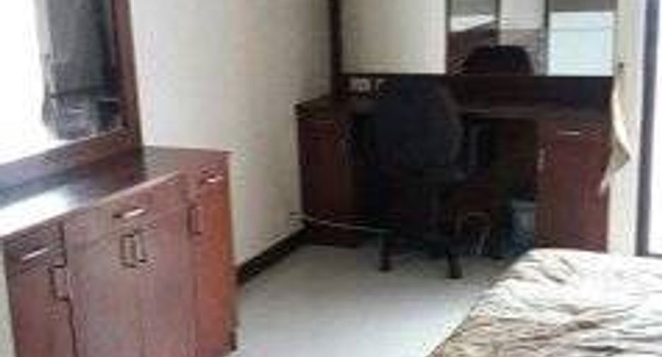 For sale 1 bed condo in Watthana, Bangkok