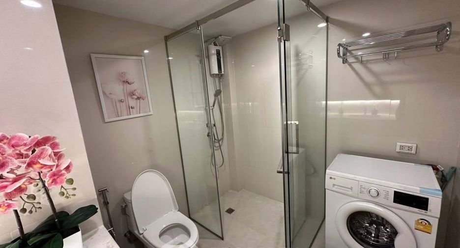 For sale 3 bedrooms condo in Sathon, Bangkok