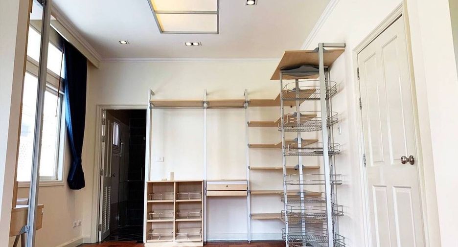 Haus zum Kauf mit 3 Zimmer in Bueng Kum, Bangkok