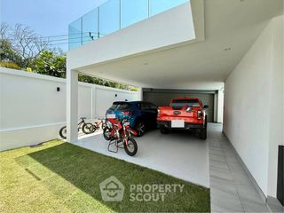For sale 3 bedrooms villa in Bang Lamung, Chonburi
