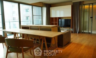 For sale 3 bedrooms condo in Yan Nawa, Bangkok