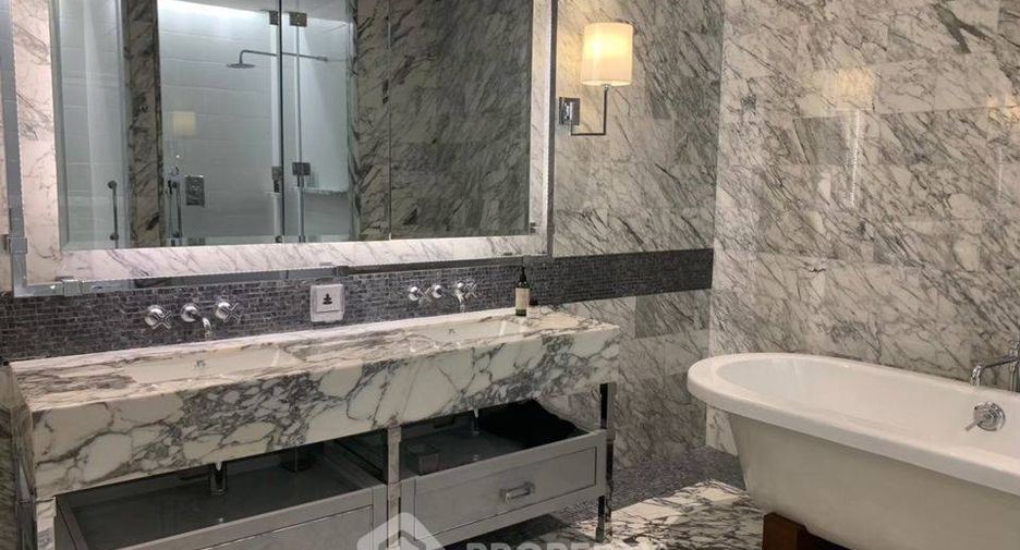 For sale 2 bedrooms condo in Sathon, Bangkok