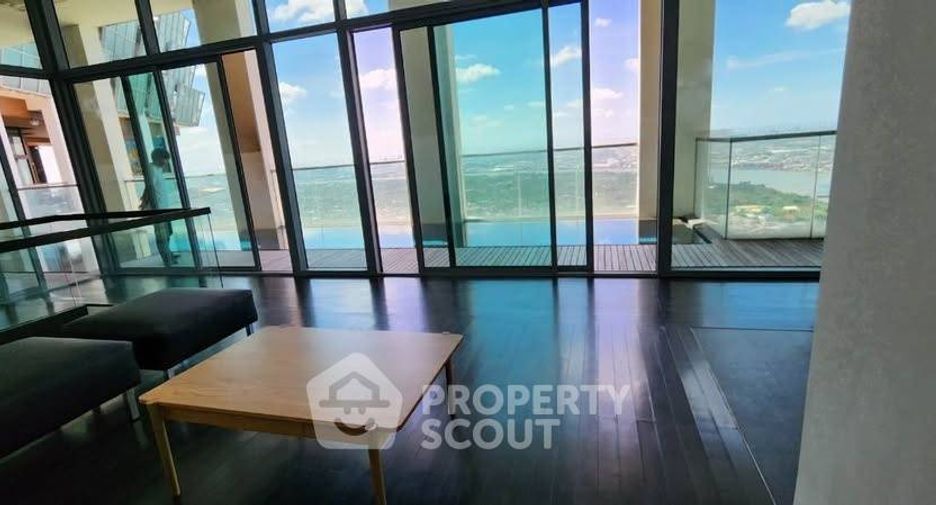 For sale 4 bedrooms condo in Yan Nawa, Bangkok