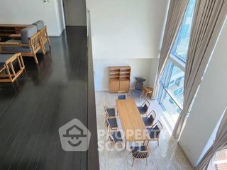For sale 4 bedrooms condo in Yan Nawa, Bangkok