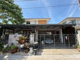 Haus zum Kauf mit 3 Zimmer in Si Racha, Chonburi